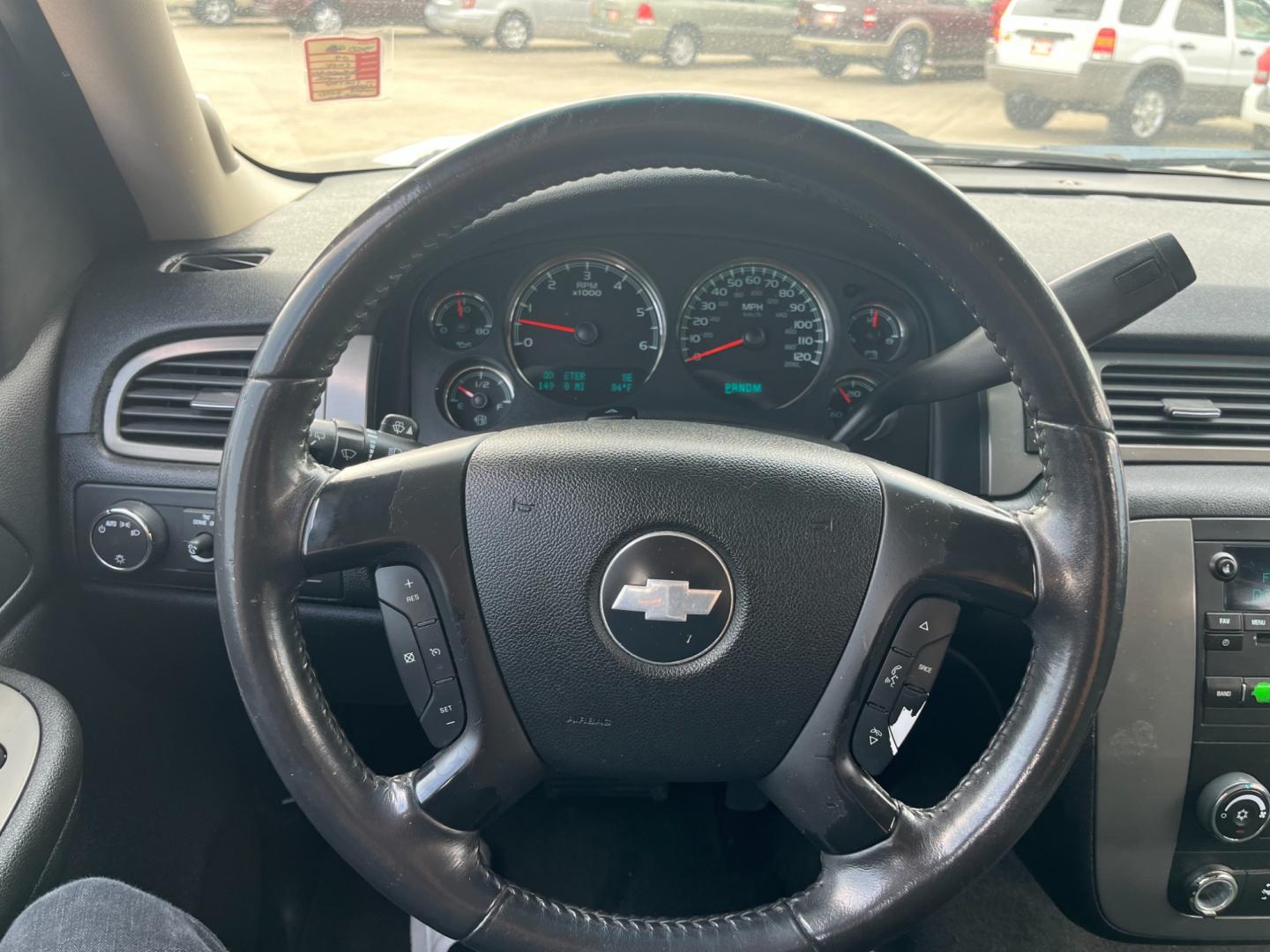 2009 SILVER /TAN Chevrolet Suburban LS 1500 2WD (1GNFC16069J) with an 5.3L V8 OHV 16V FFV engine, 4-Speed Automatic transmission, located at 14700 Tomball Parkway 249, Houston, TX, 77086, (281) 444-2200, 29.928619, -95.504074 - Photo#15